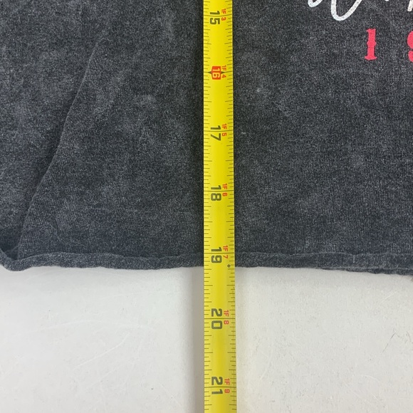 1997 Sweet Rock World Tour Graphic Crop Tshirt Size XL Distressed Black Band Tee - Picture 8 of 9